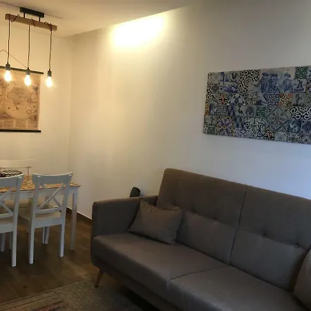 Casa Do Peso 1 *